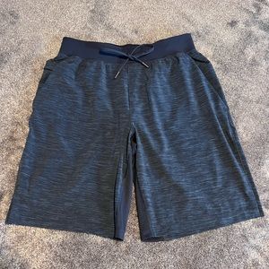 Lululemon T.H.E shorts medium